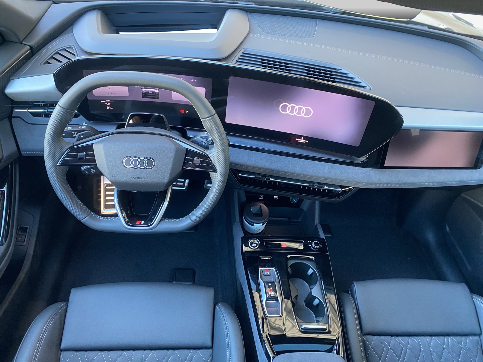 AUDI Q6 e-tron quattro-image-8