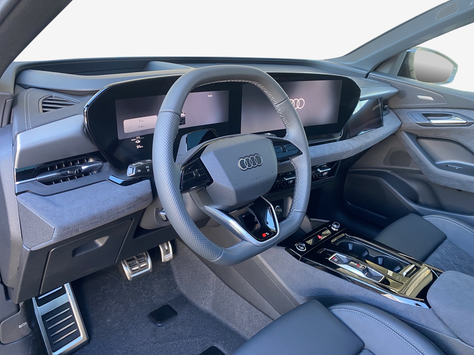 AUDI Q6 e-tron quattro-image-14