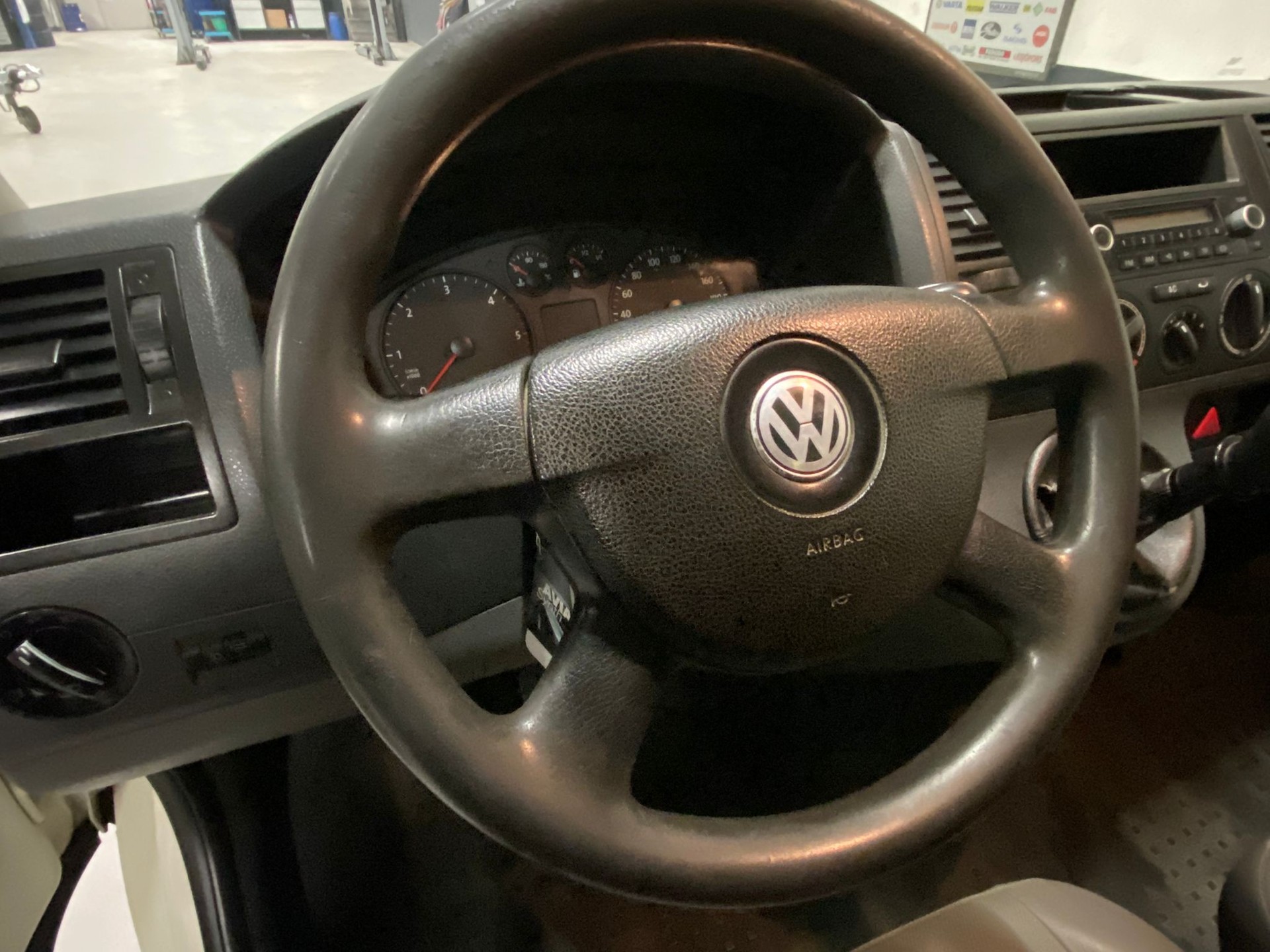 VW T5 2.5 TDI 4x4 PD 4MOTION Kippbrücke-image-13