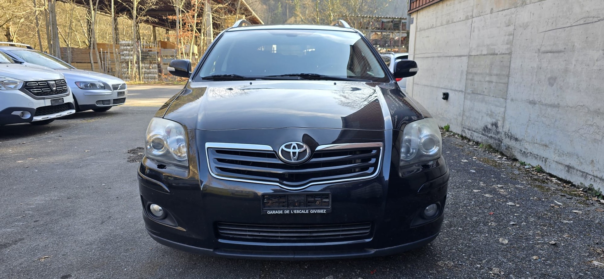 TOYOTA Avensis 1.8 VVT-i Linea Luna Liftback-image-1