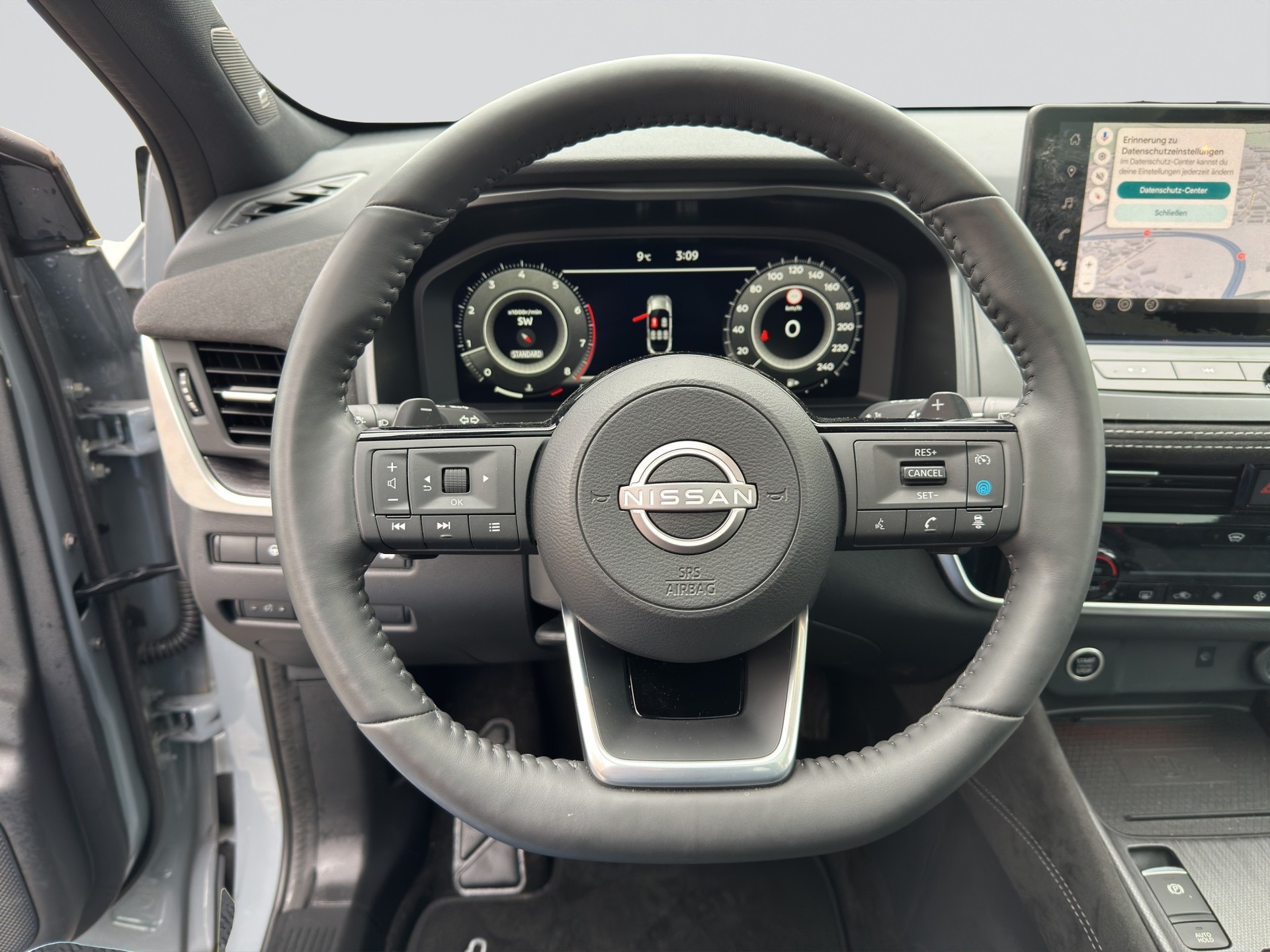 NISSAN Qashqai 1.3 DIG-T MHEV Tekna+ Xtronic-image-11