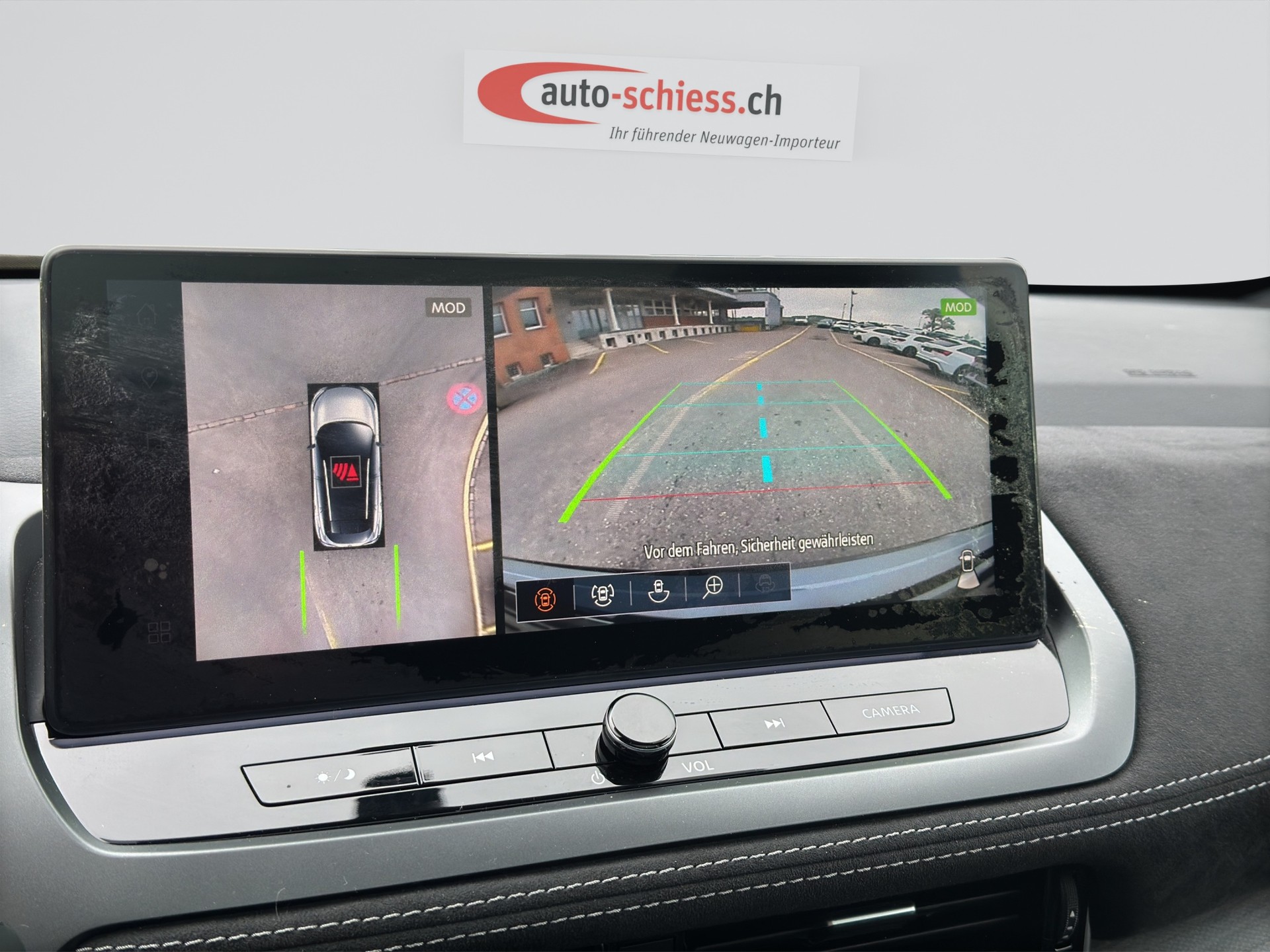 NISSAN Qashqai 1.3 DIG-T MHEV Tekna+ Xtronic-image-17