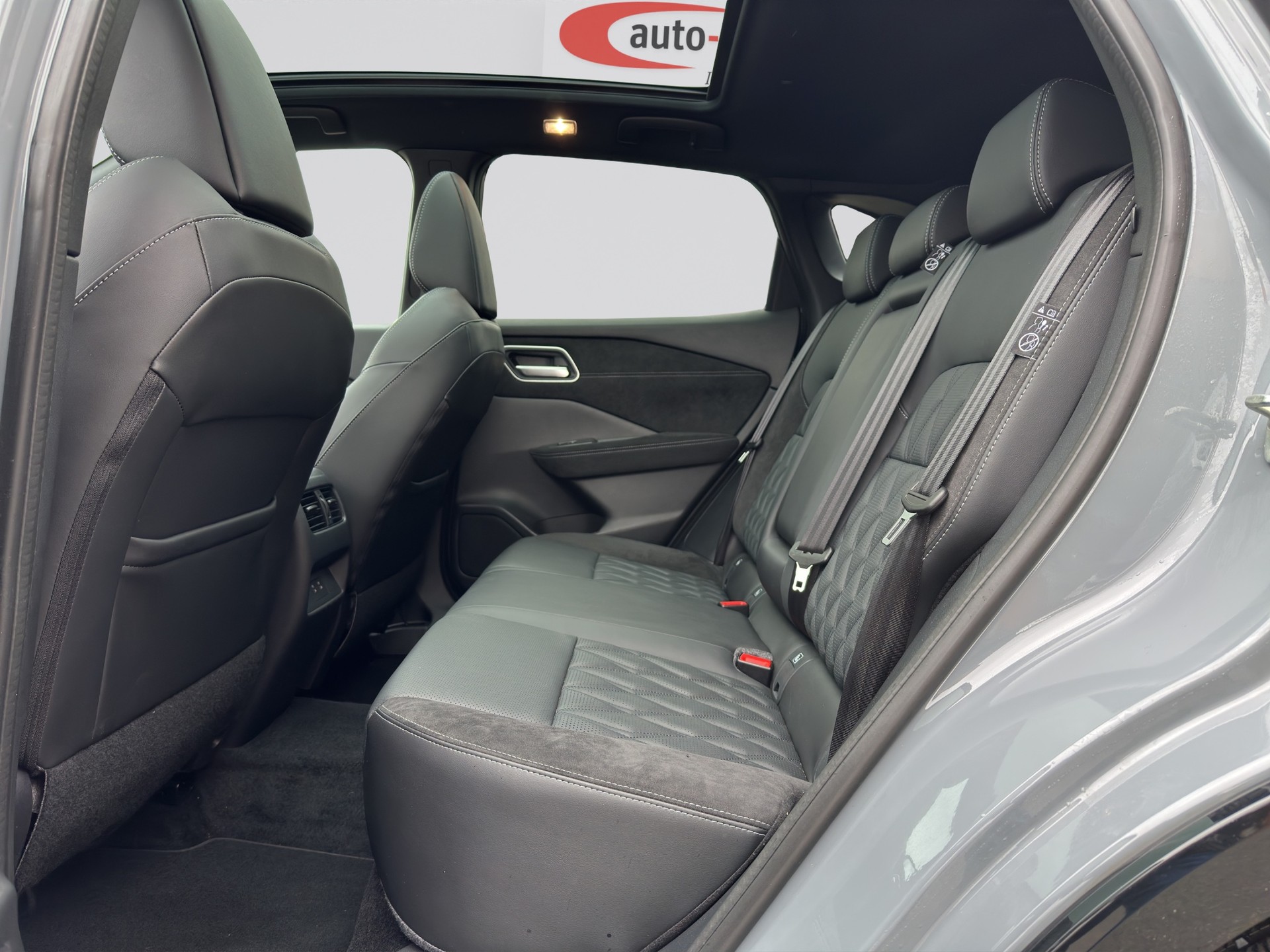 NISSAN Qashqai 1.3 DIG-T MHEV Tekna+ Xtronic-image-7