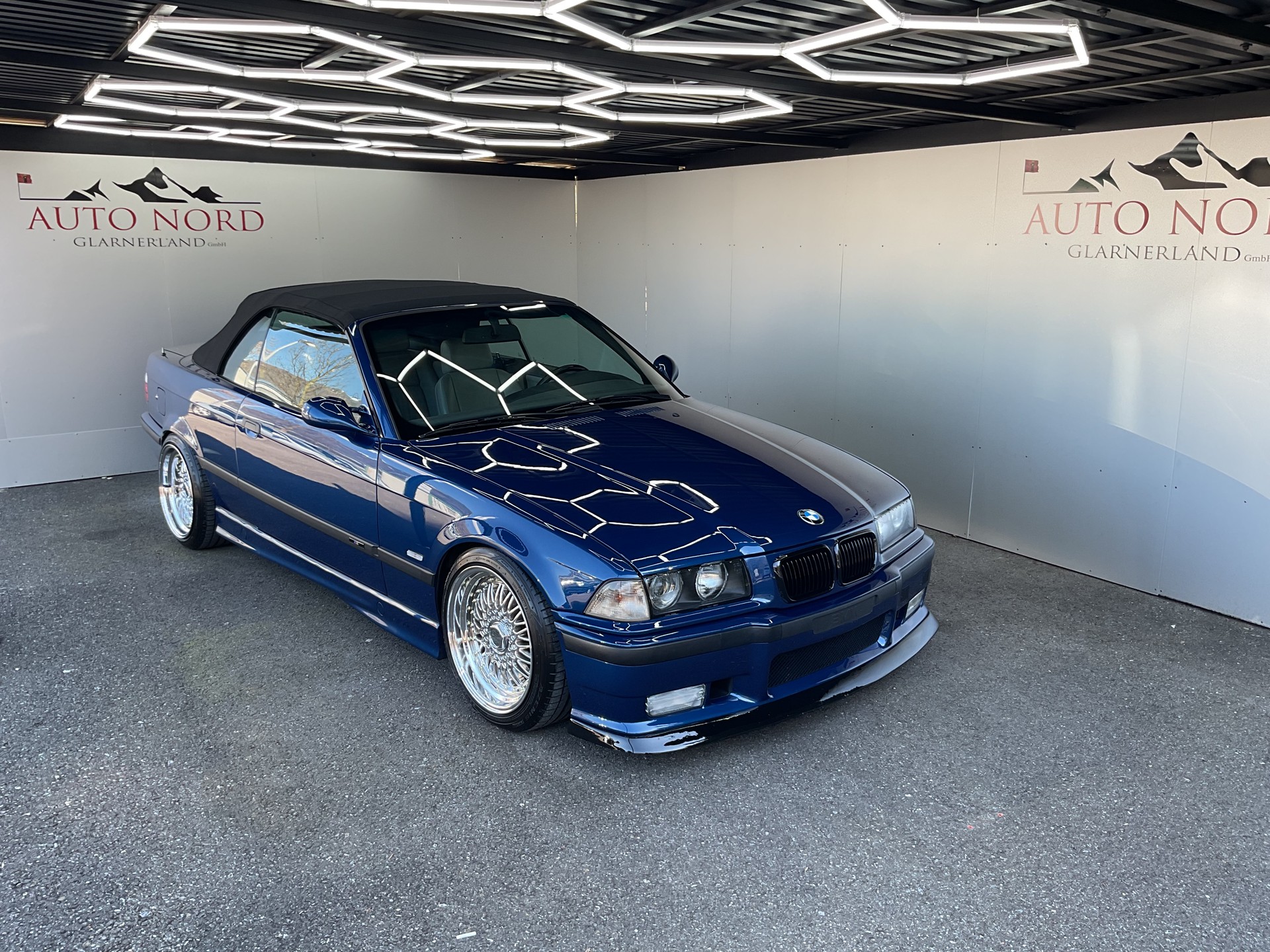 BMW 328i Cabrio