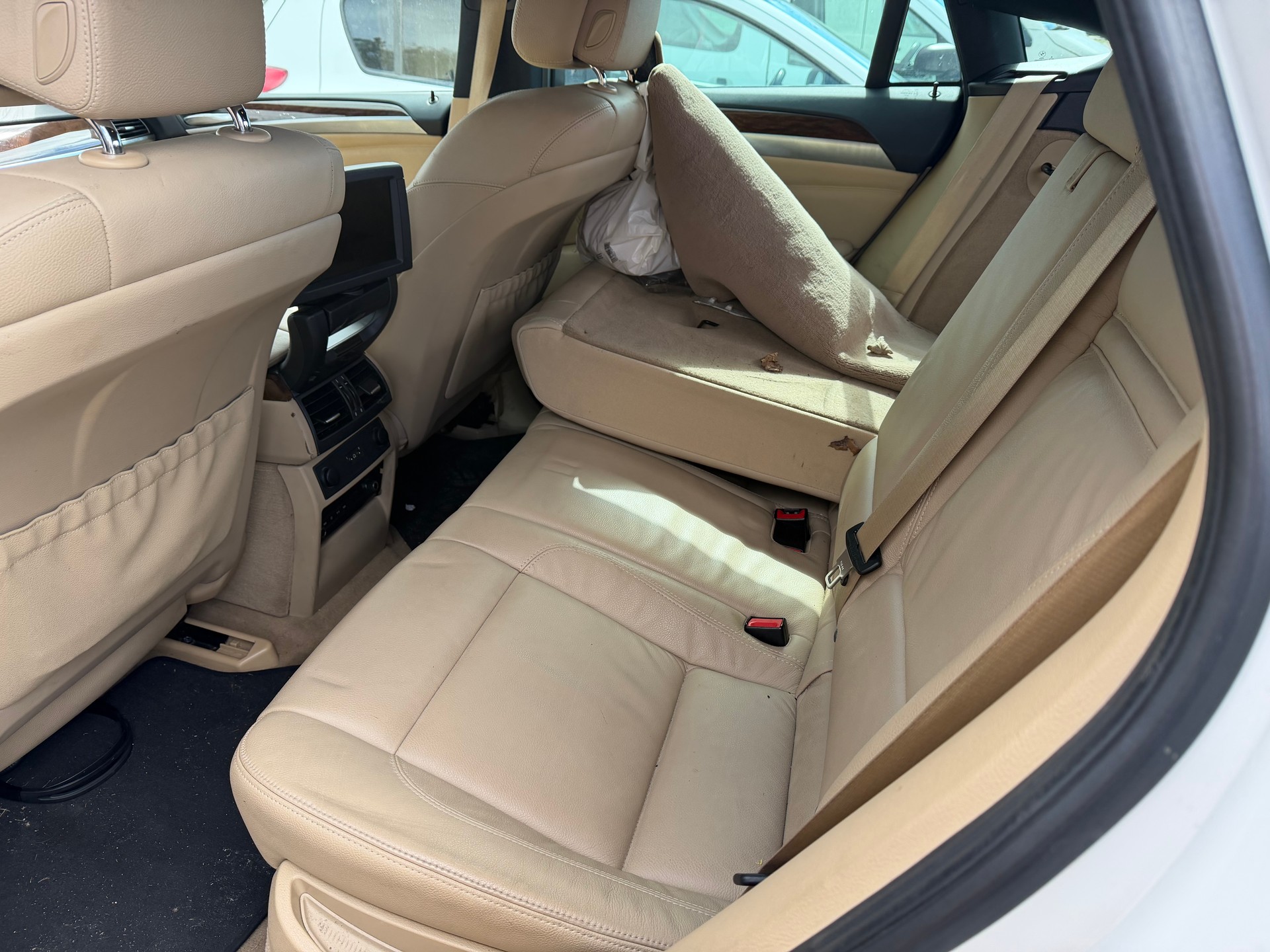 BMW X6 xDrive 50i Steptronic-image-12