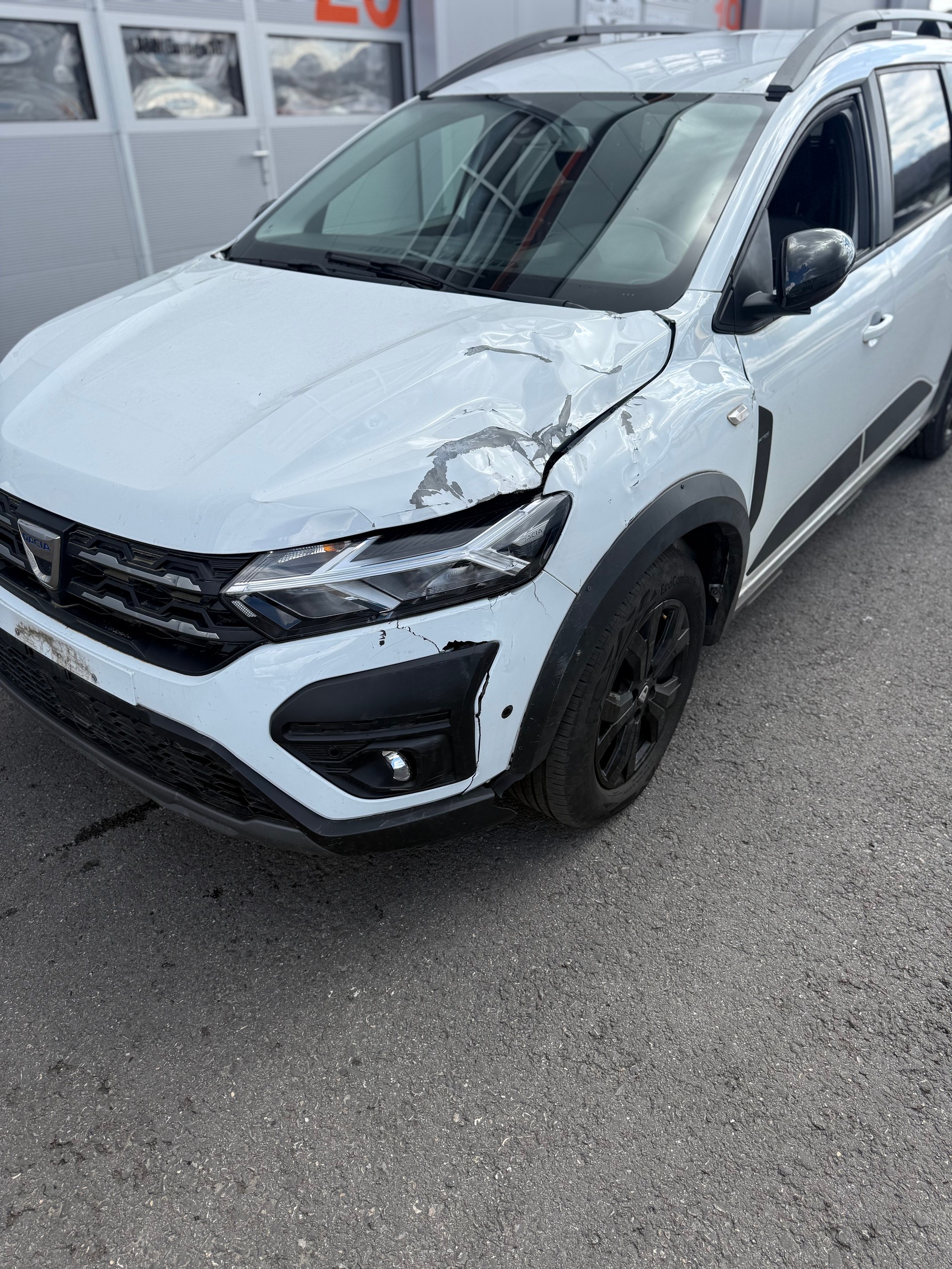 DACIA Jogger TCe 110 Extreme-image-5
