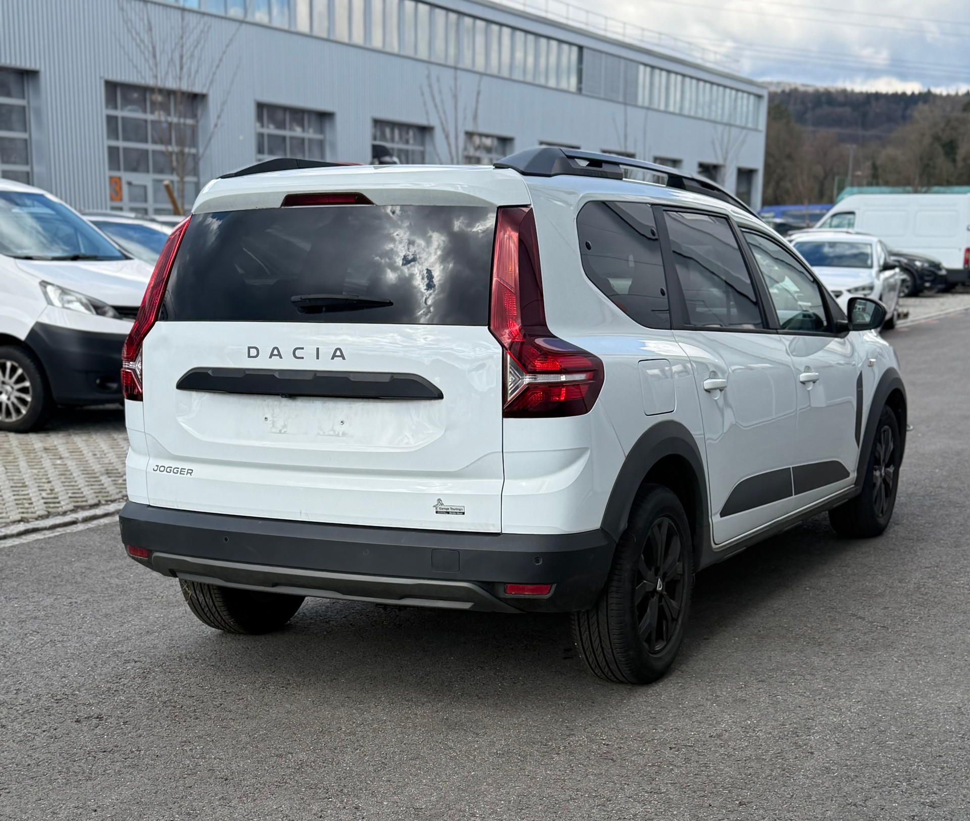 DACIA Jogger TCe 110 Extreme-image-3