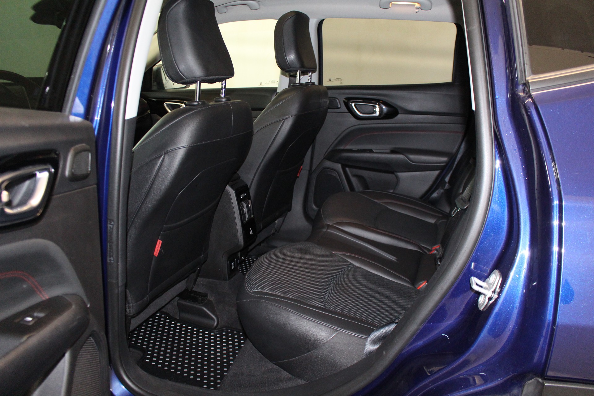 JEEP Compass 1.3 Trailhawk 4xe-image-7