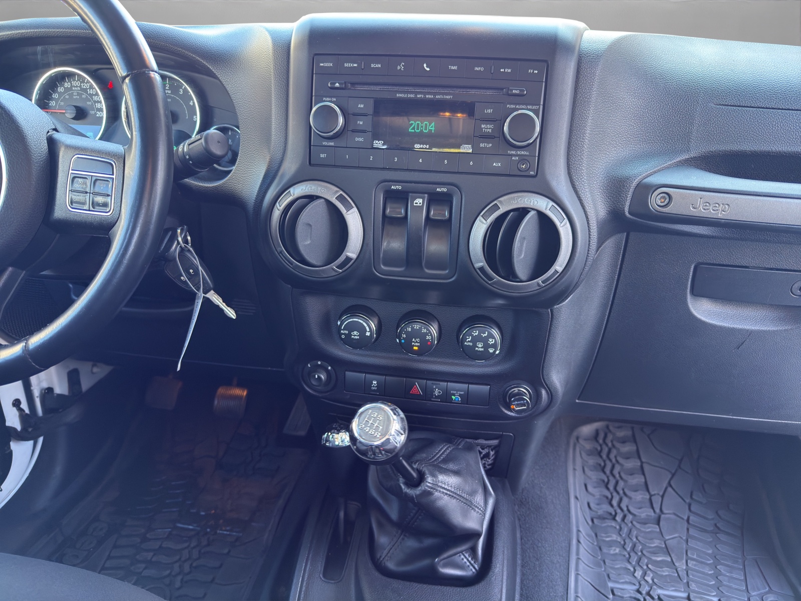 JEEP Wrangler 2.8 CRD Sport softtop-image-14
