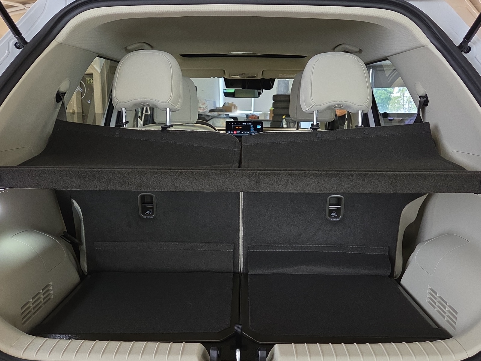 HYUNDAI Inster 49kWh Vertex-image-17