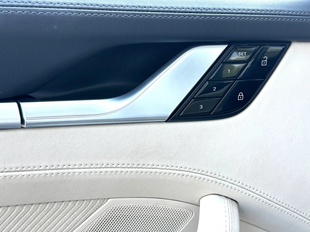PORSCHE 911 Targa 3.0 Carrera 4S Heritage Design Edition-image-17