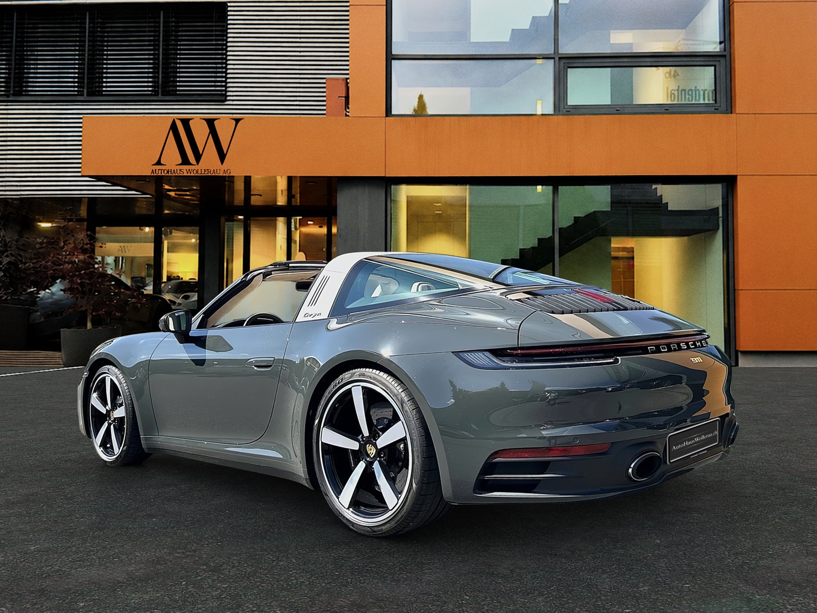 PORSCHE 911 Targa 3.0 Carrera 4S Heritage Design Edition-image-5