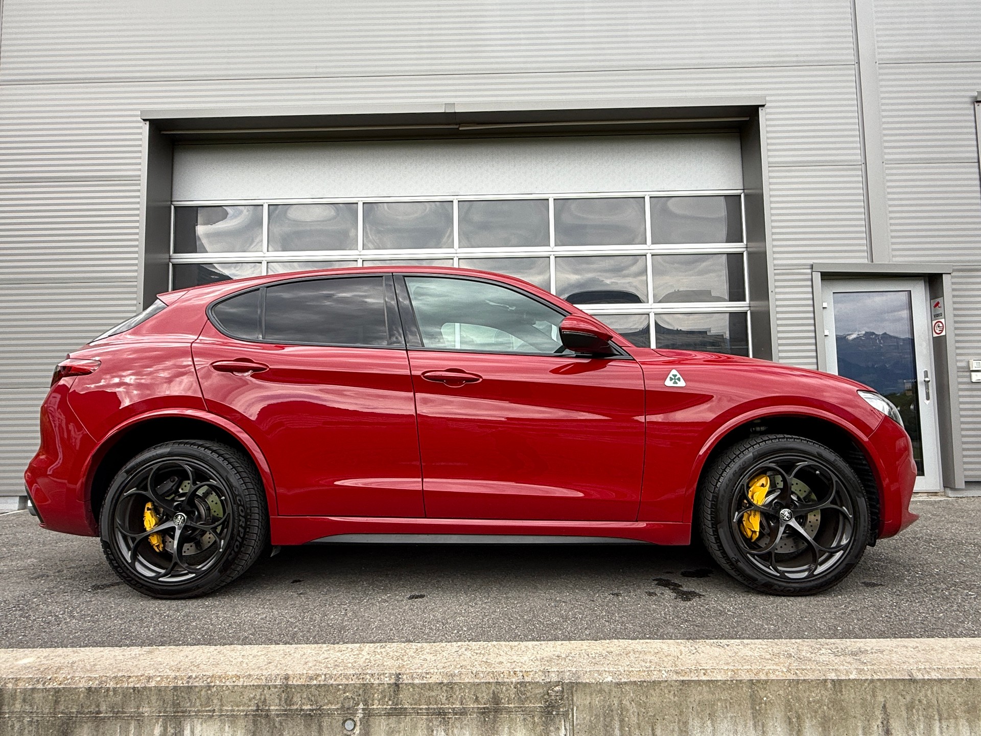 ALFA ROMEO Stelvio 2.9 V6 Quadrifoglio Q4 Automatic-image-1