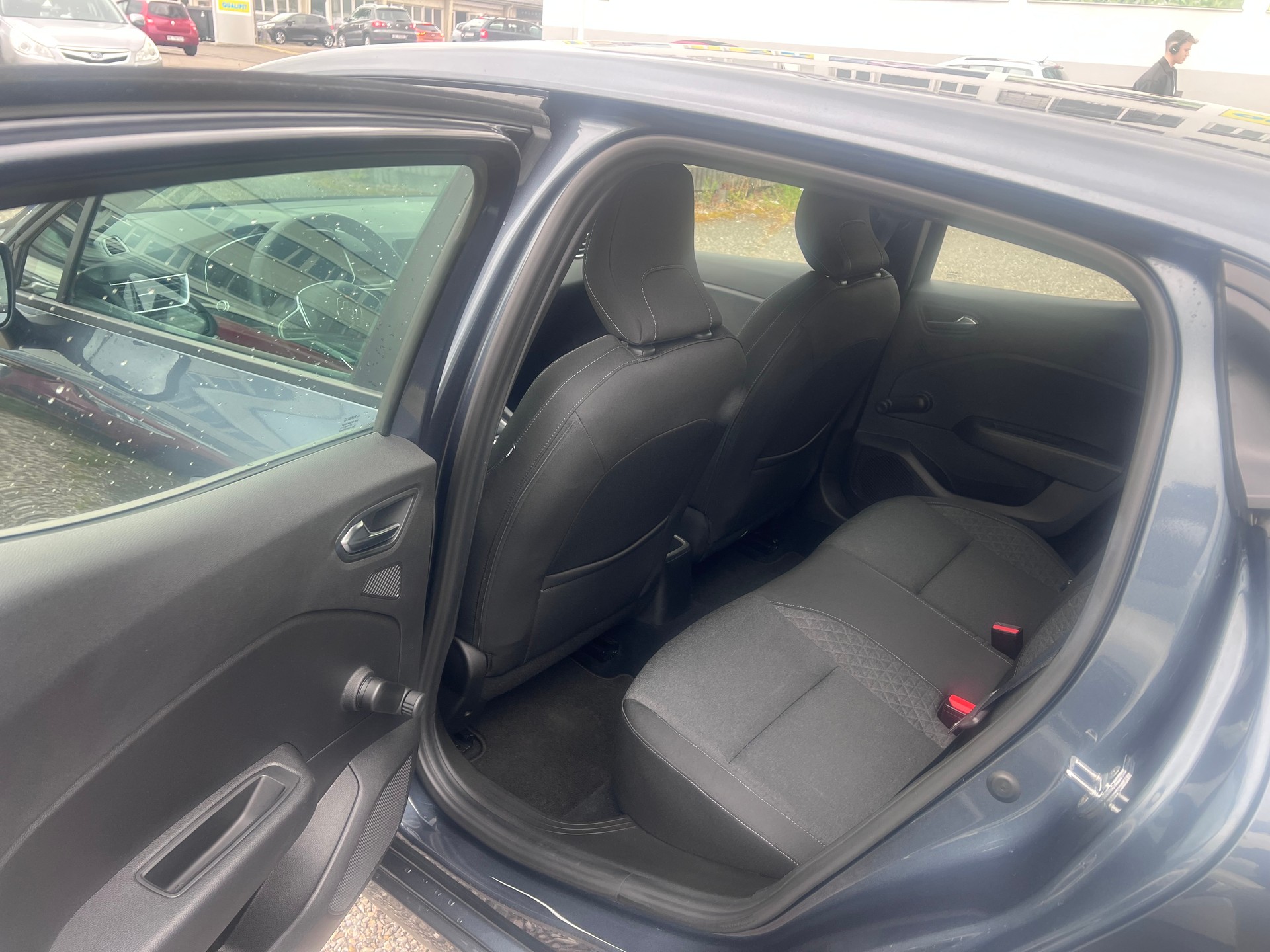 RENAULT Clio 1.0 Zen CVT-image-11