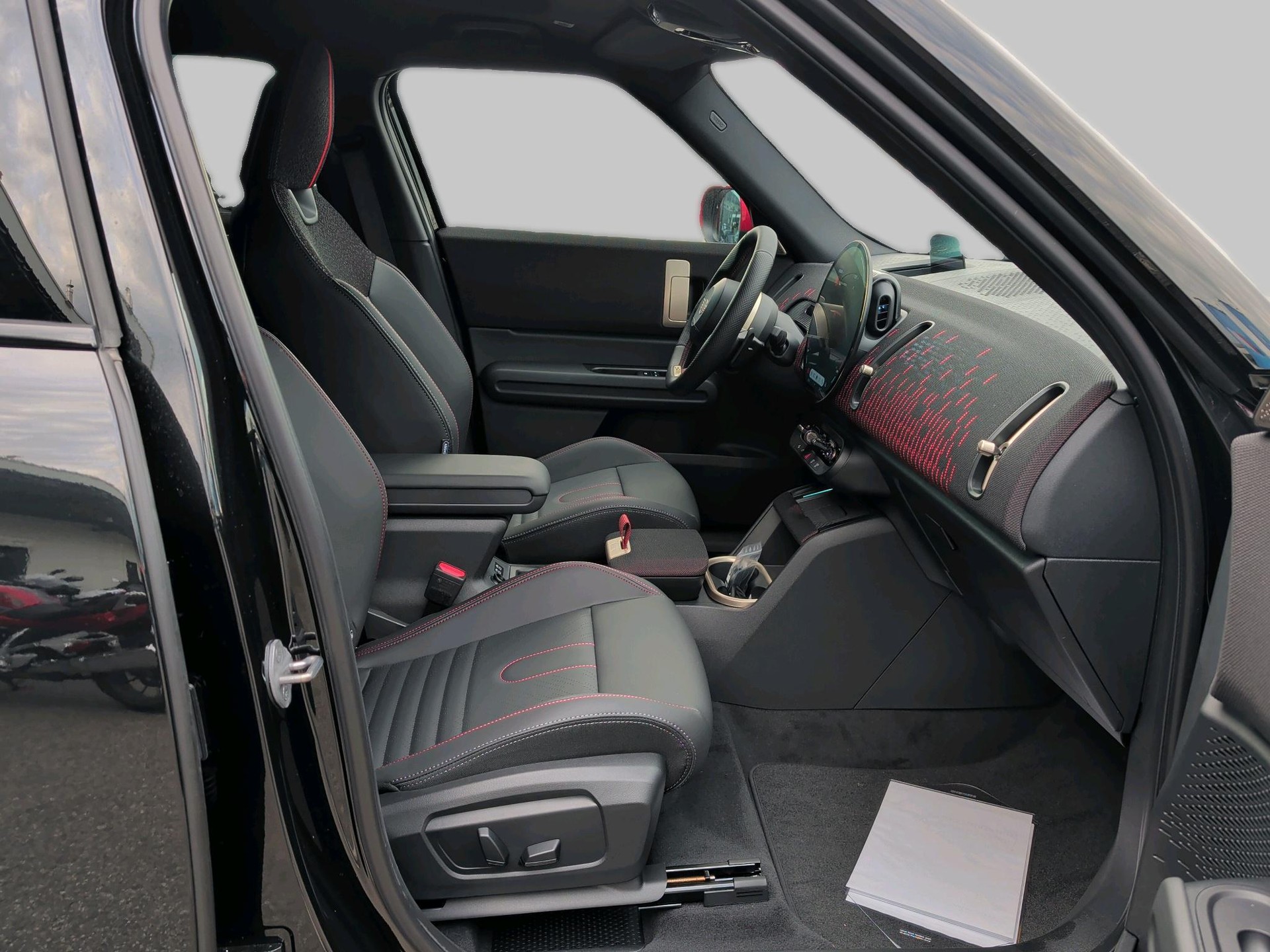 MINI John Cooper Works Countryman ALL4-image-27