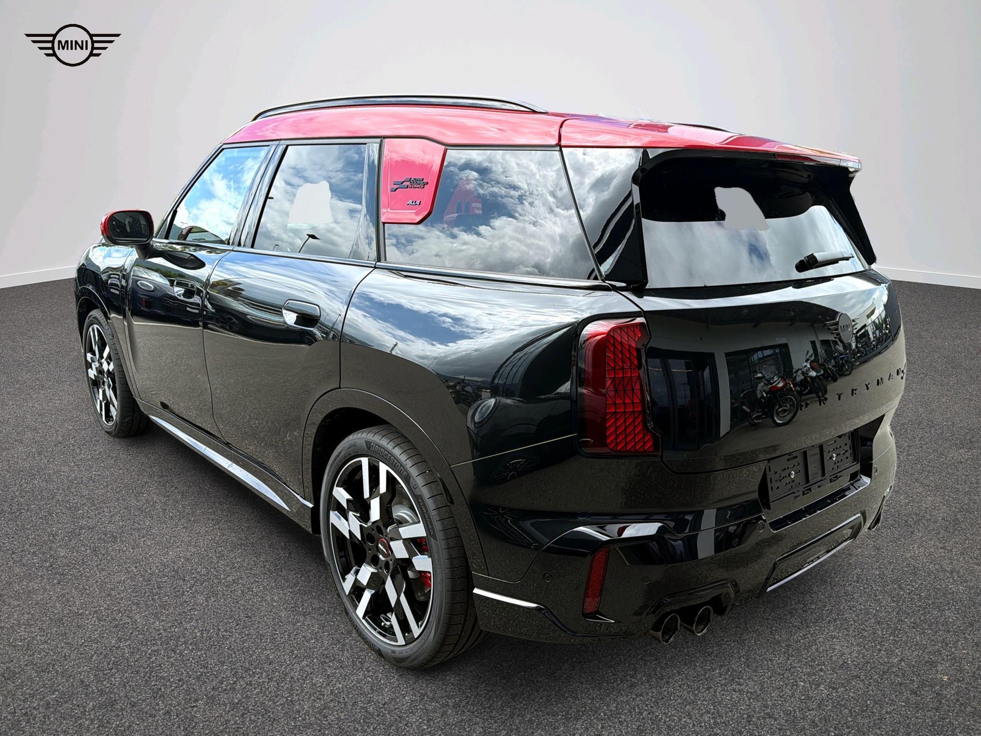 MINI John Cooper Works Countryman ALL4-image-6