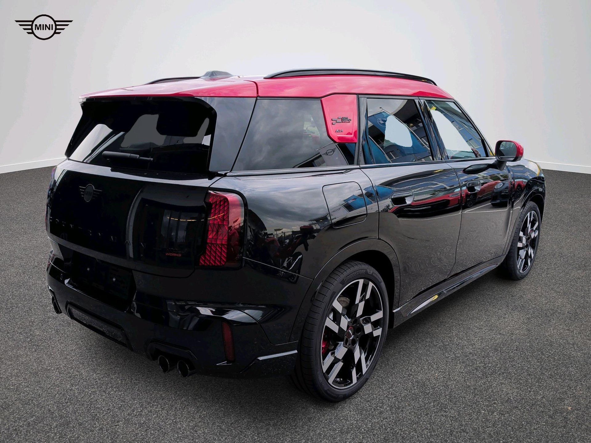 MINI John Cooper Works Countryman ALL4-image-8