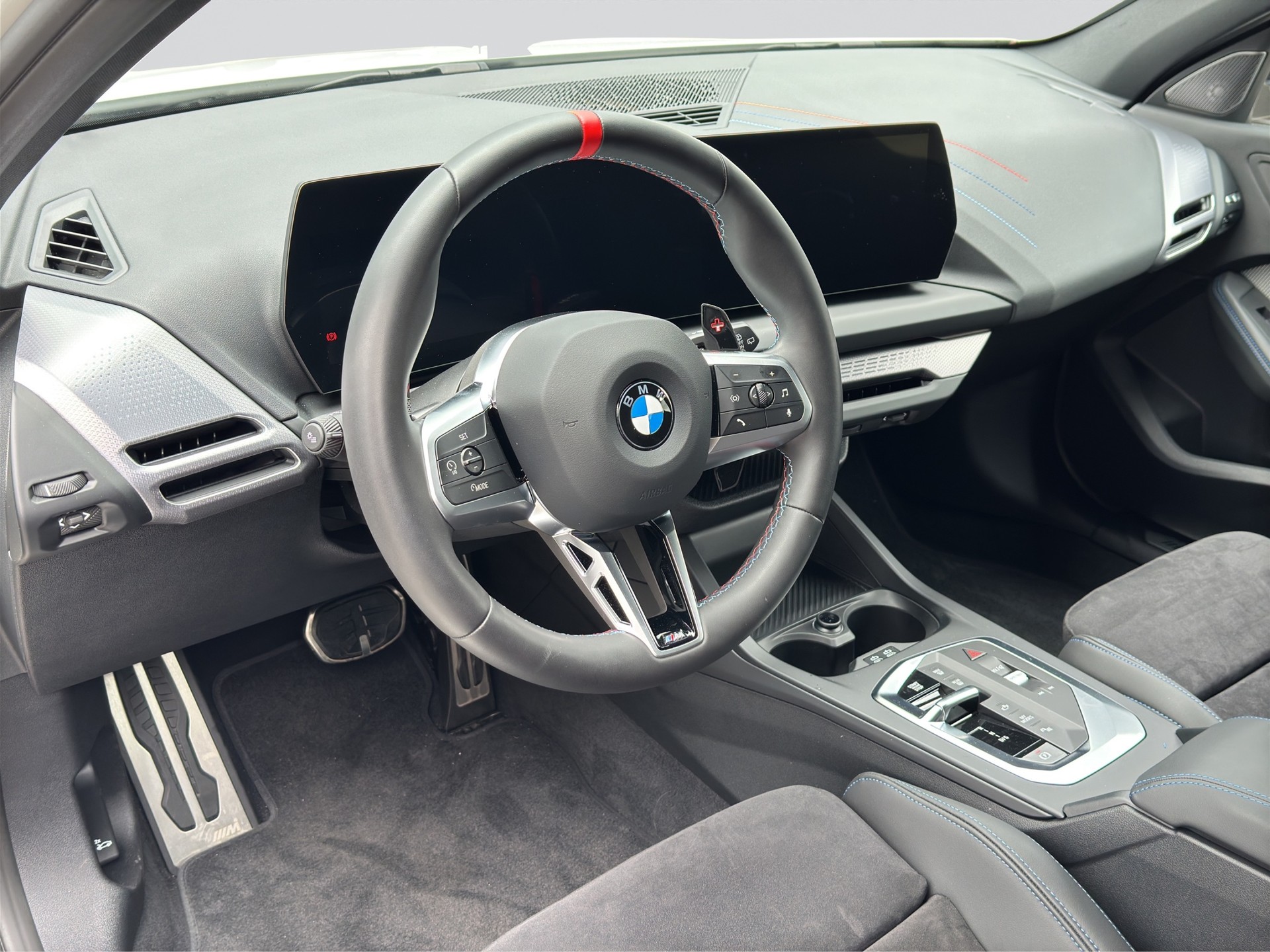 BMW M135 xDrive M Sport Pro Shadow Line-image-6