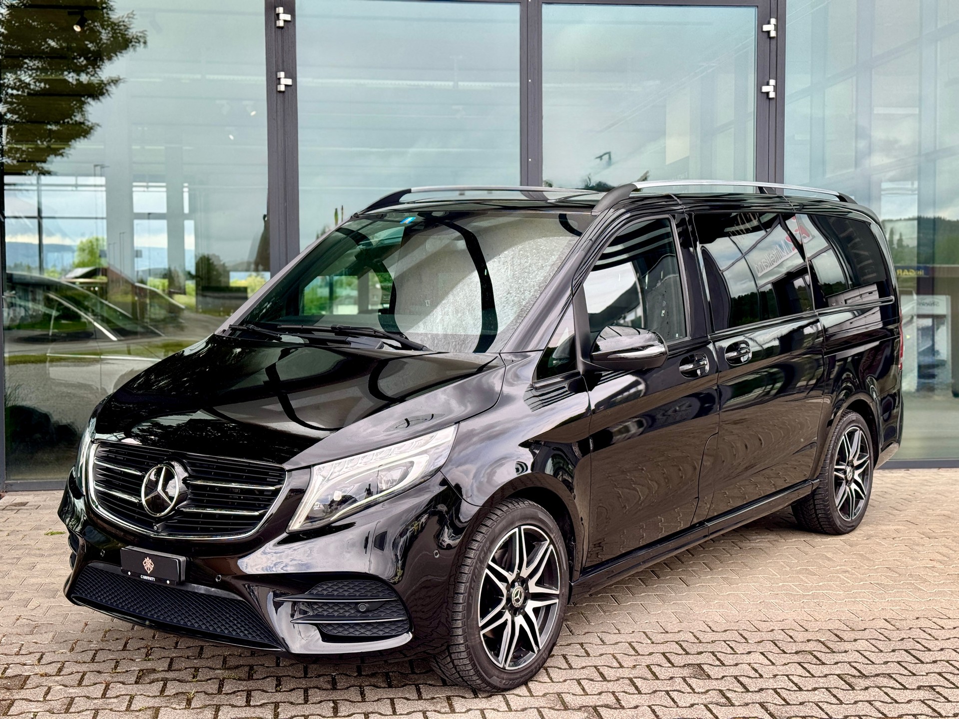 MERCEDES-BENZ V 250 d Avantgarde AMG-Line kompakt 7G-Tronic-showroom-element-2