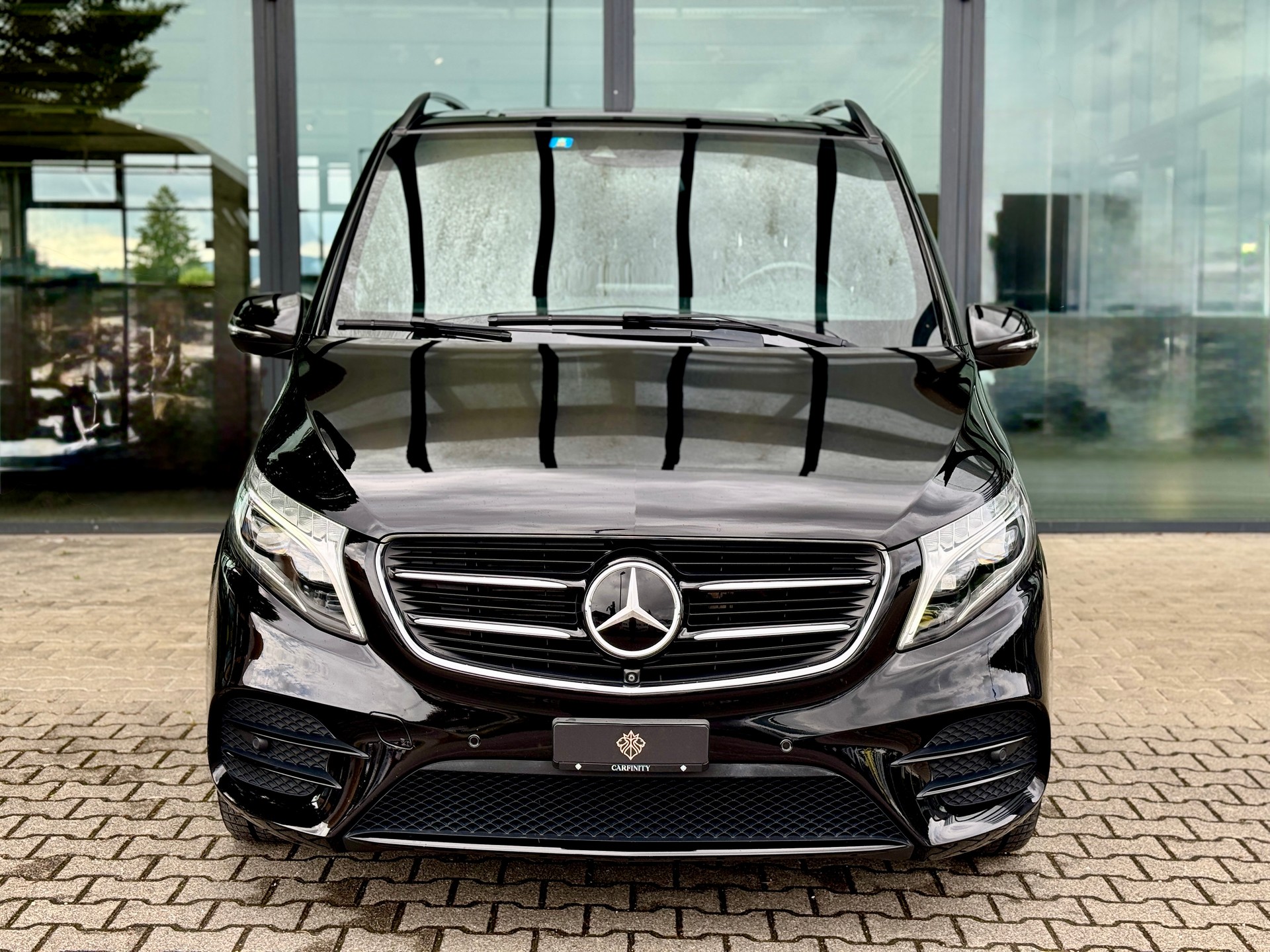MERCEDES-BENZ V 250 d Avantgarde AMG-Line kompakt 7G-Tronic-showroom-element-1