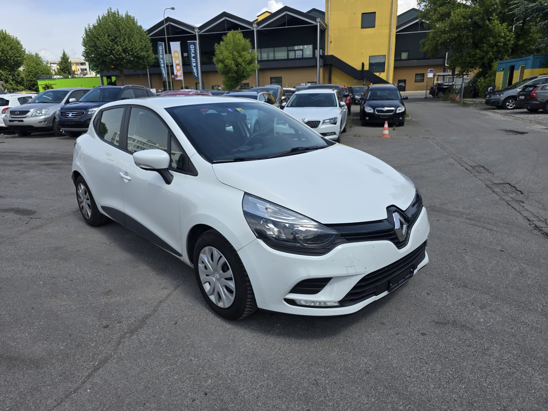 RENAULT Clio 0.9 Life-image-2