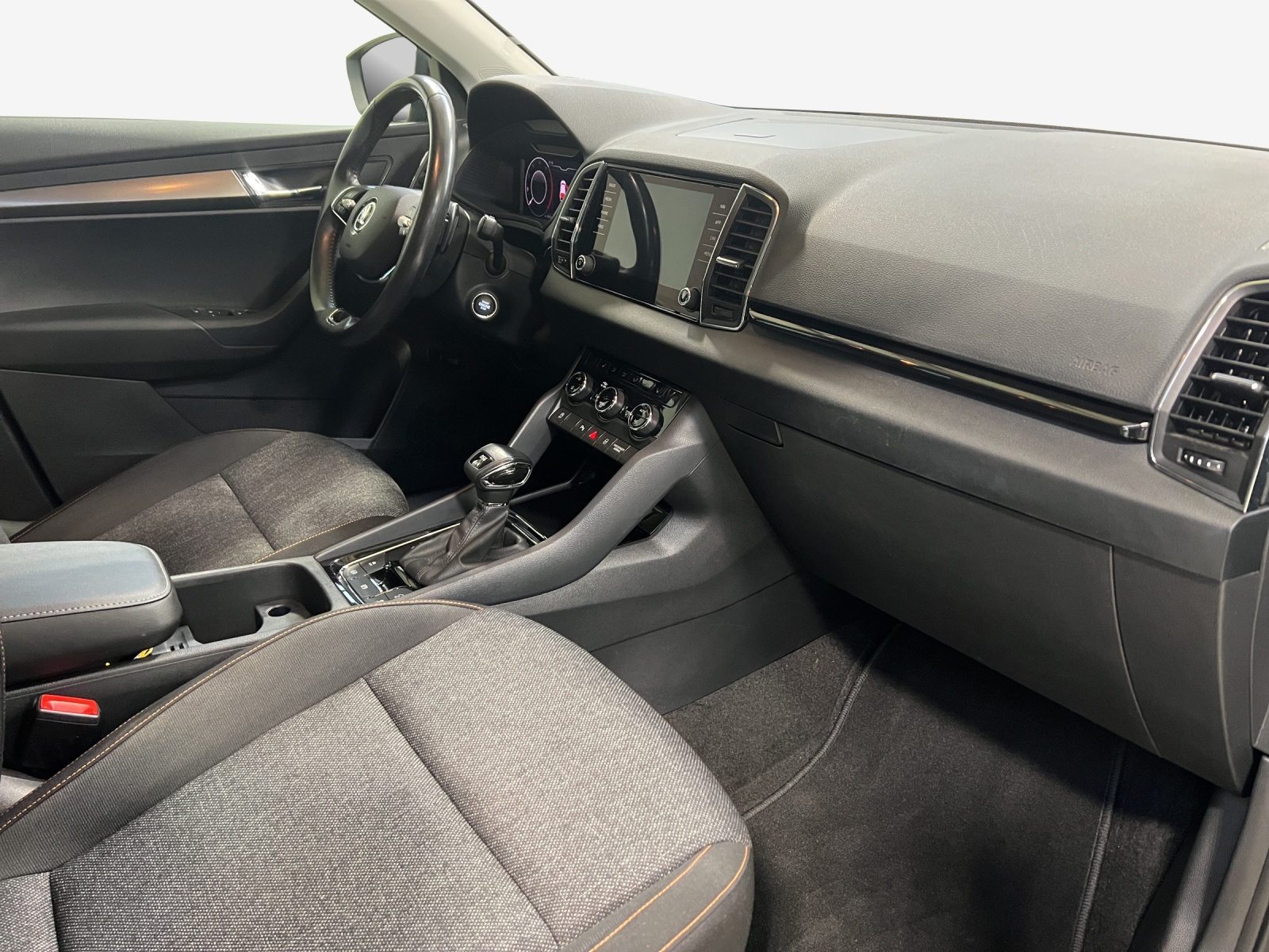 SKODA Karoq 2.0 TDI CR Clever 4x4 DSG-image-13