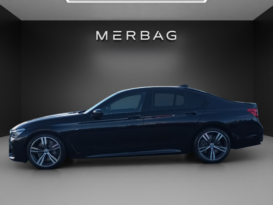BMW 750i xDrive-image-4