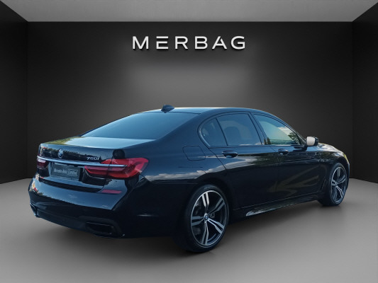 BMW 750i xDrive-image-1