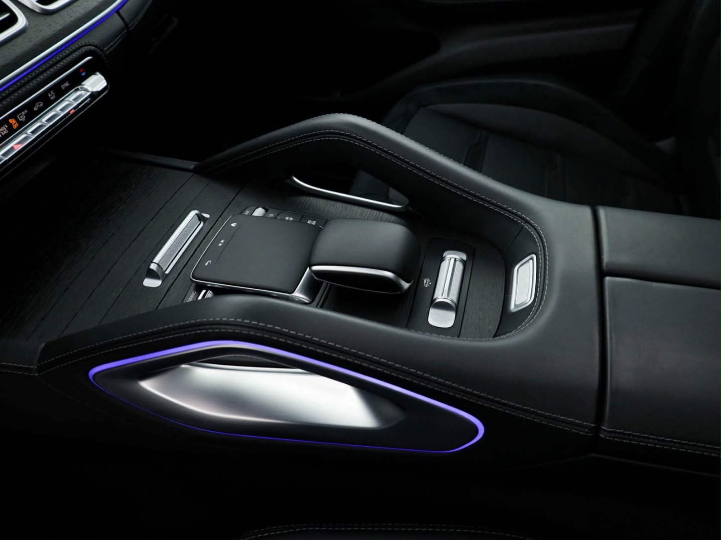 MERCEDES-BENZ GLE Coupé 53 AMG 4Matic+ Speedshift-image-16