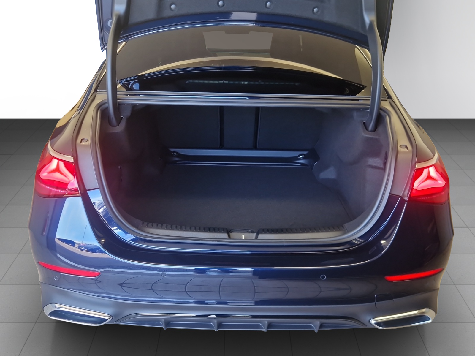 MERCEDES-BENZ E 220 d 4Matic 9G-Tronic-image-12