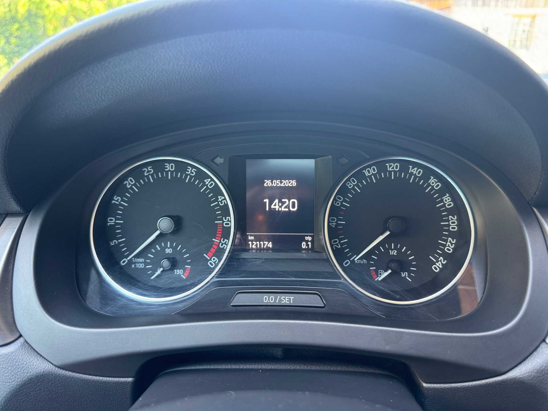 SKODA Rapid Spaceback 1.4 TDI Style DSG-image-9