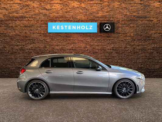 MERCEDES-BENZ A 200 AMG Line-showroom-element-2