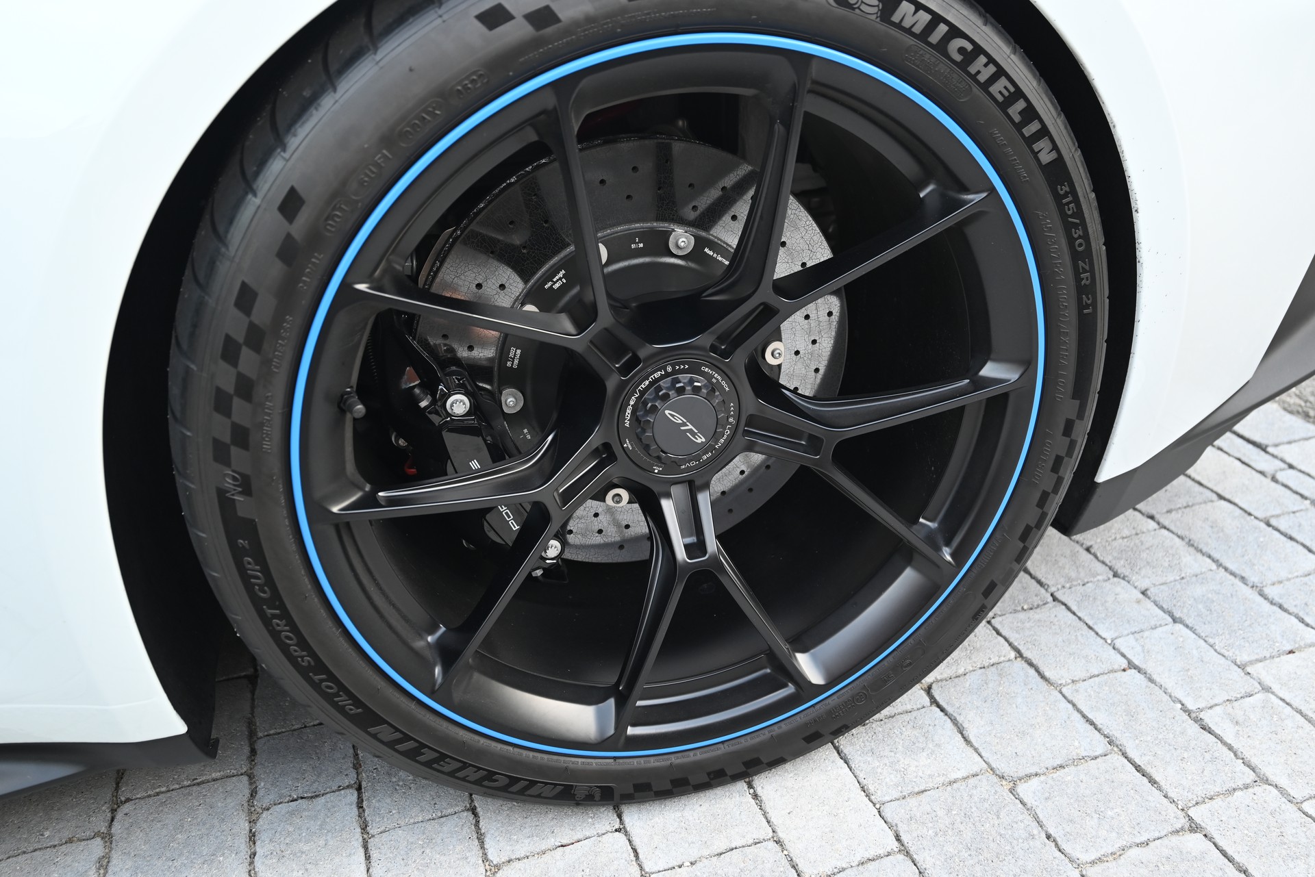 PORSCHE 4.0 GT3-image-12