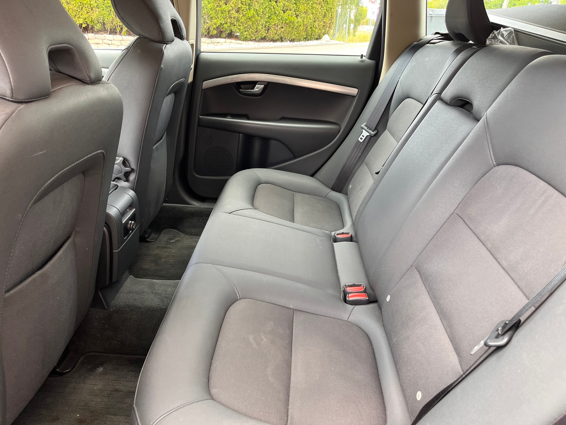 VOLVO V70 2.5T Kinetic Geartronic * AUTOMAT - AHK 1800KG *-image-9