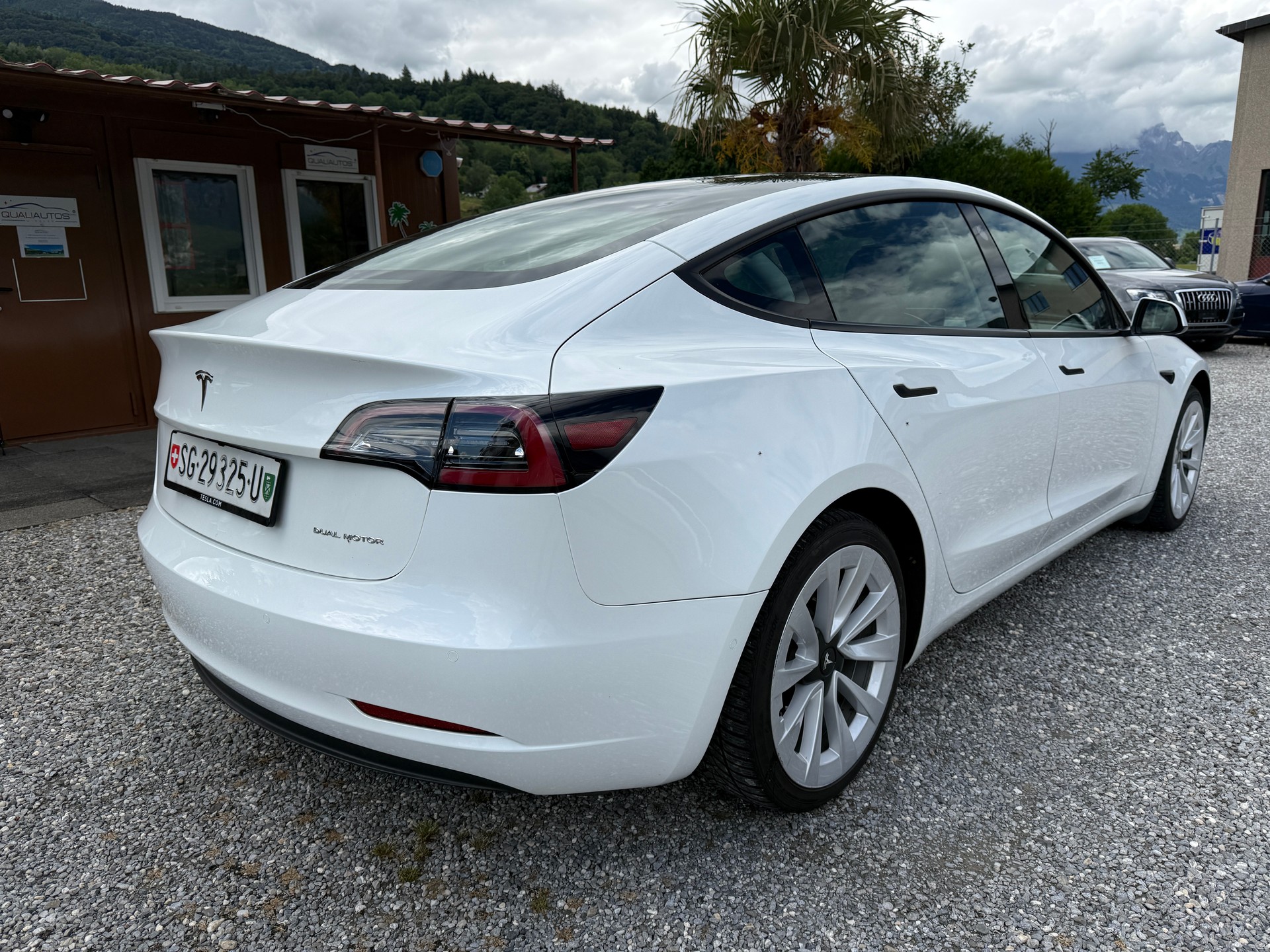 TESLA Model 3 LR AWD EAP👌Refresh👌Wärmepumpe👌-image-2