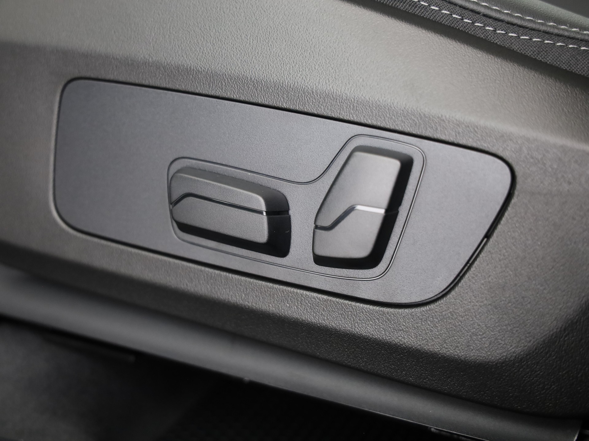 BMW X1 20d xDrive-image-9