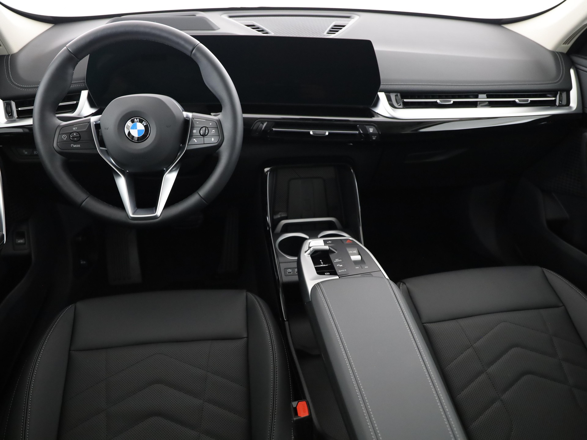 BMW X1 20d xDrive-image-17