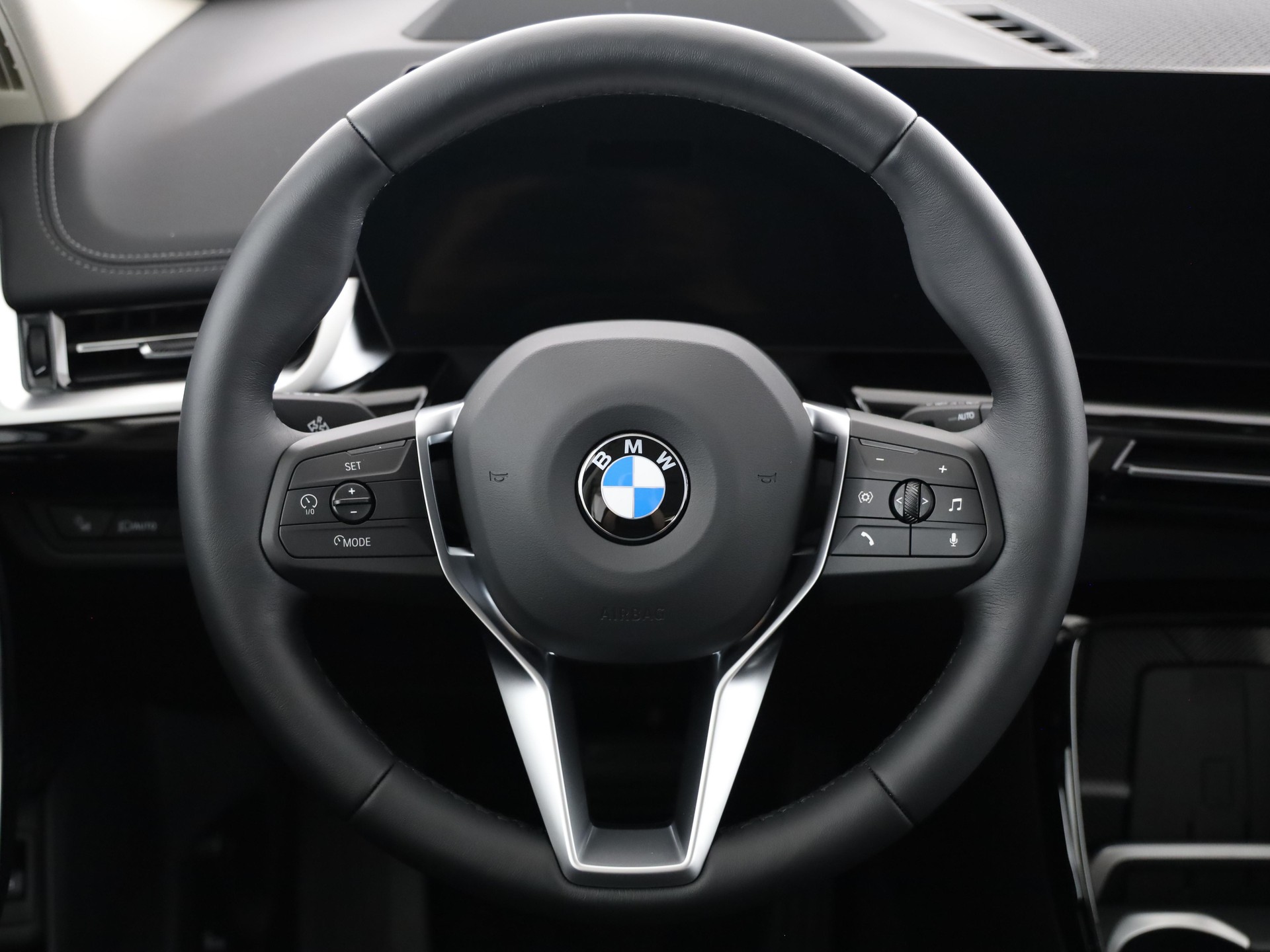 BMW X1 20d xDrive-image-18