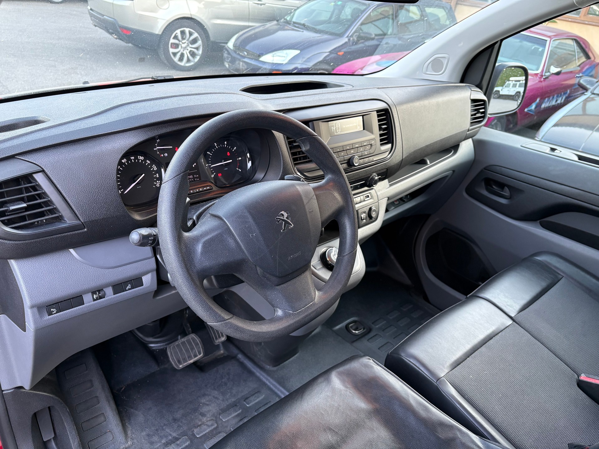 PEUGEOT Expert 2.0 BlueHDi 180 S&S Active Standard EAT6-image-7