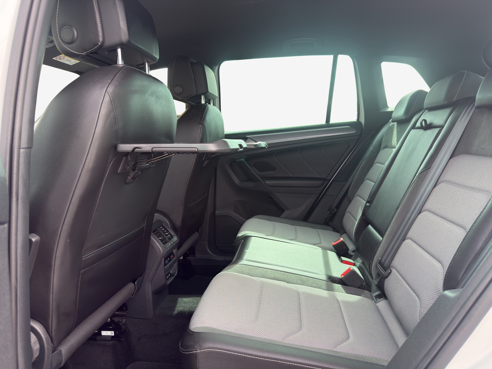 VW Tiguan 2.0TSI Highline 4Motion DSG-image-11