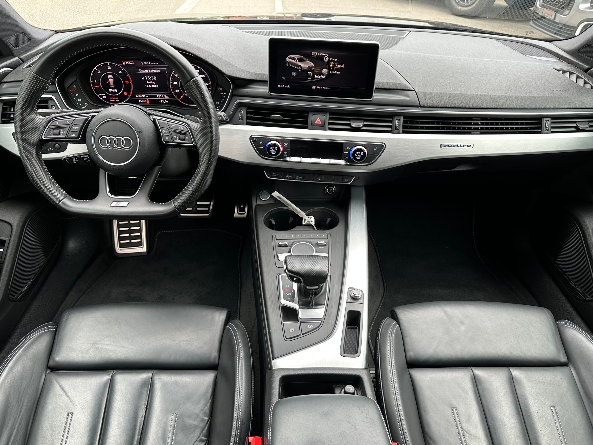 AUDI A4 Avant 3.0 TDI Sport quattro tiptronic-image-13