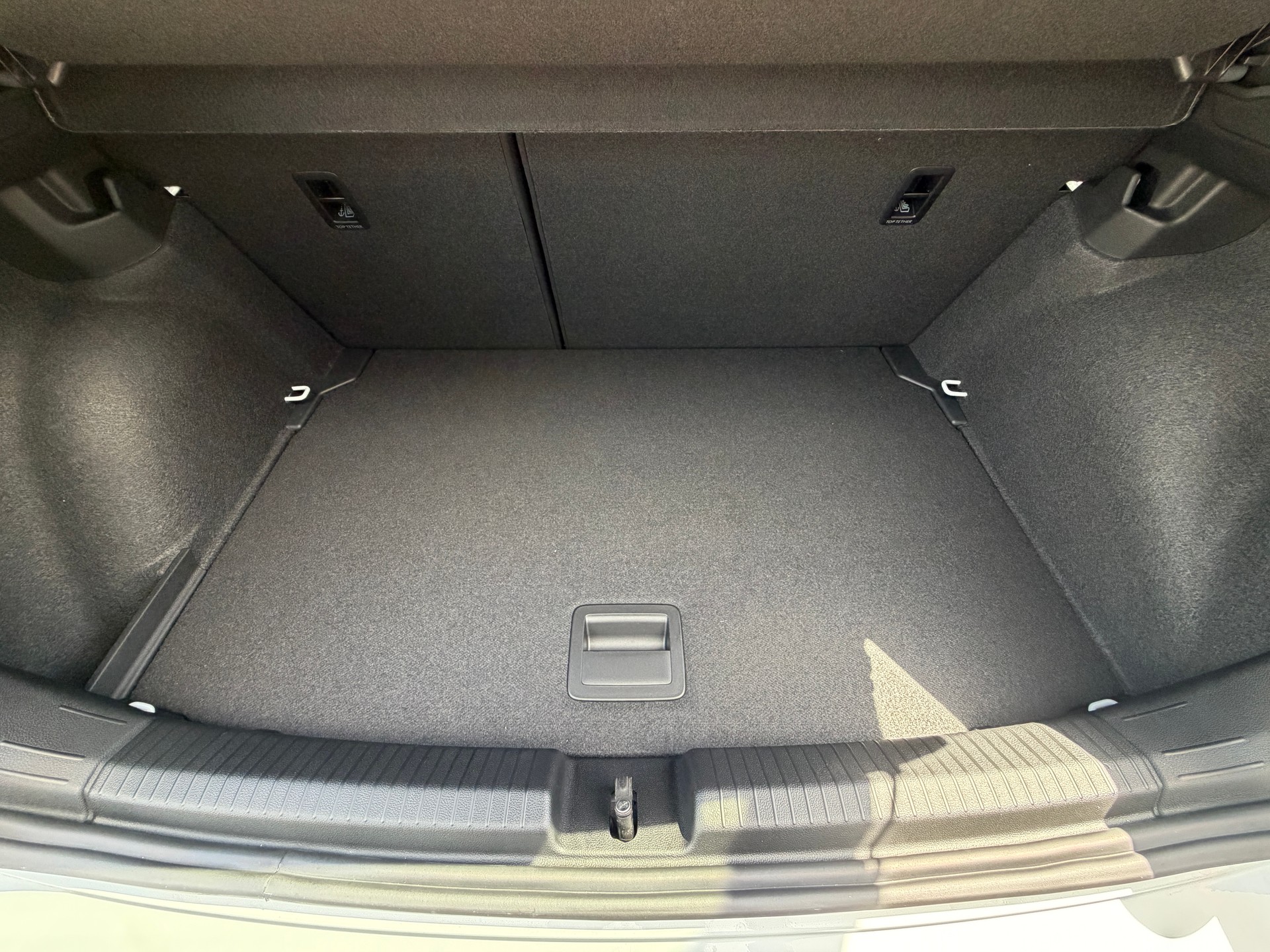 VW Polo 1.0 TSI R-Line DSG-image-21