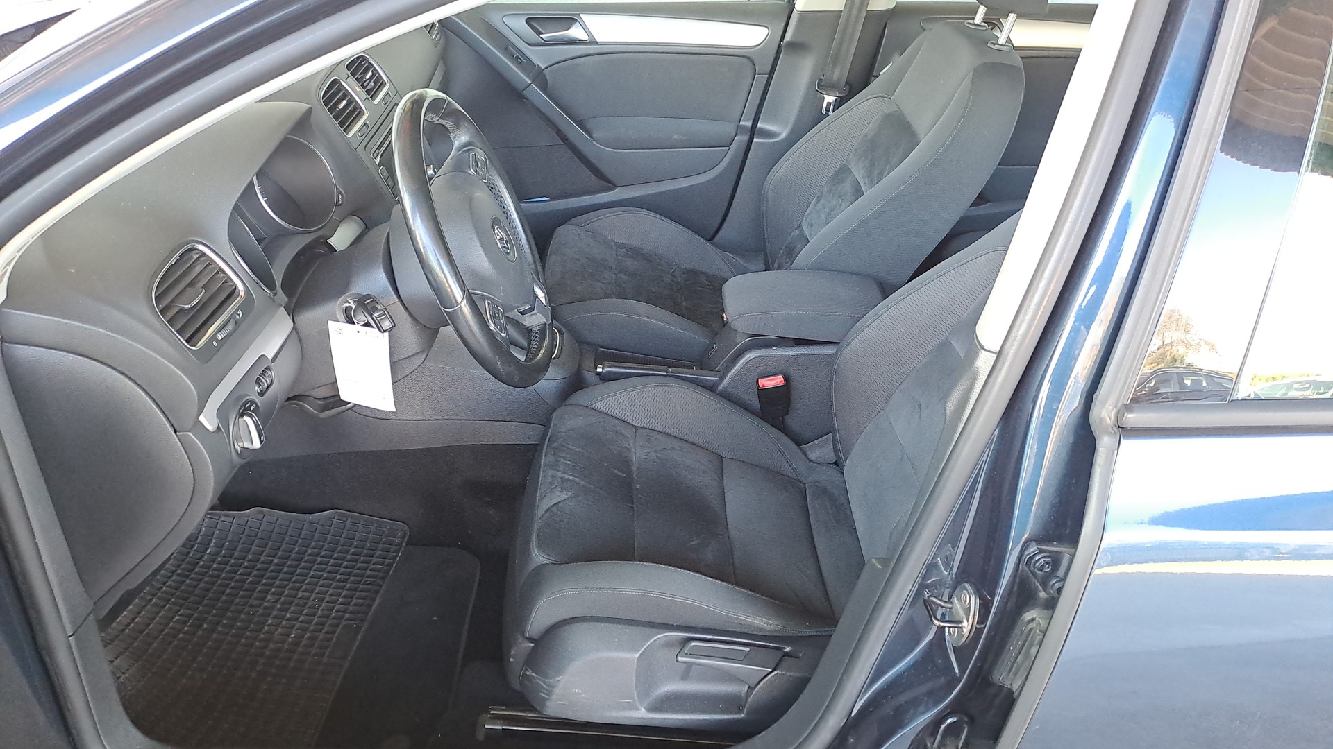 VW Golf 1.4 TSI Highline-image-14