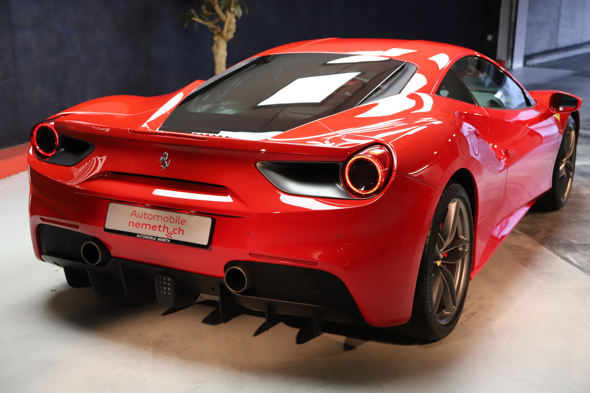 FERRARI 488 GTB 3.9 V8-image-1