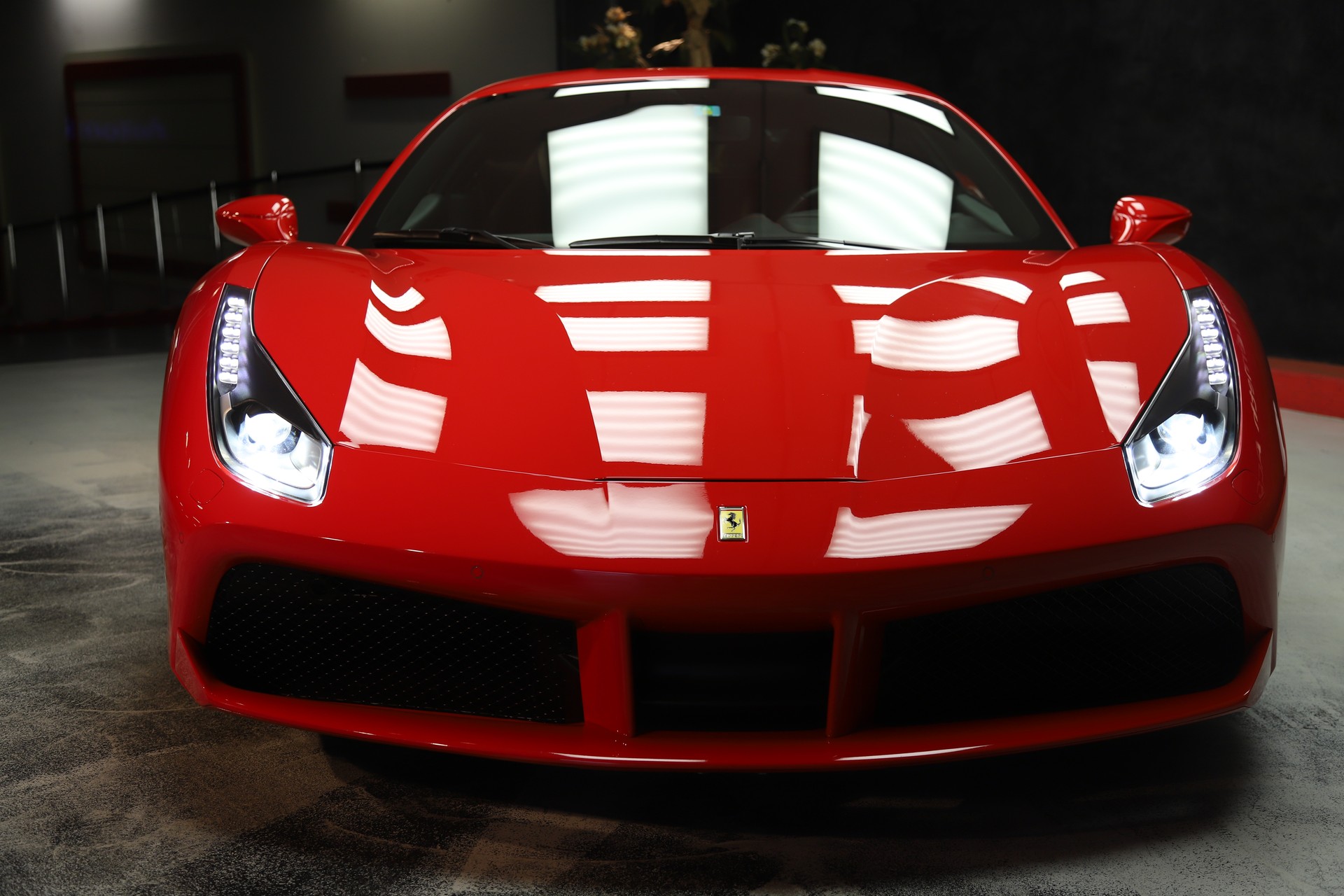 FERRARI 488 GTB 3.9 V8-image-3