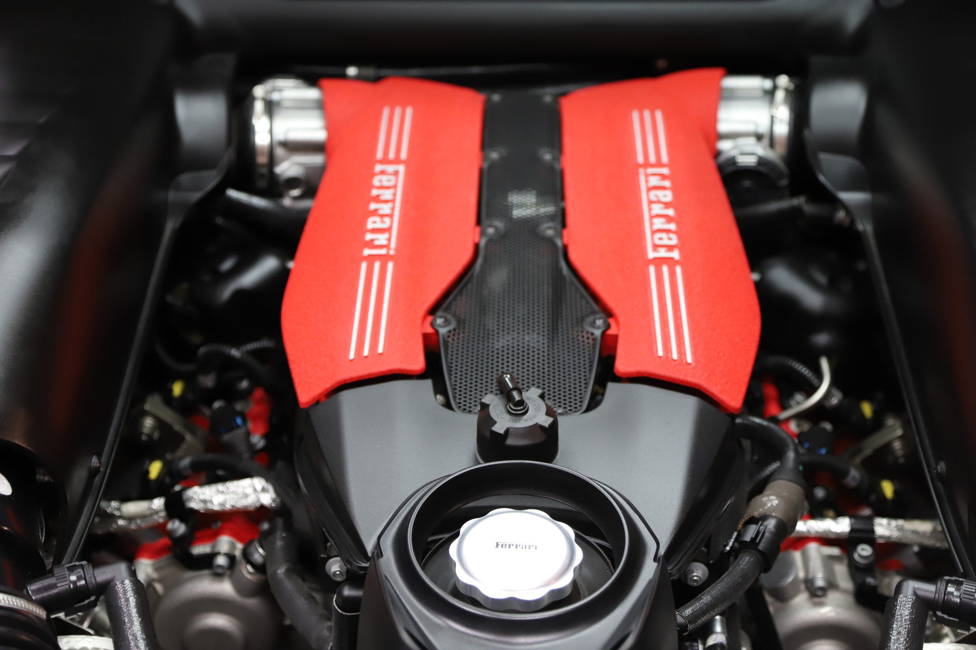 FERRARI 488 GTB 3.9 V8-image-5