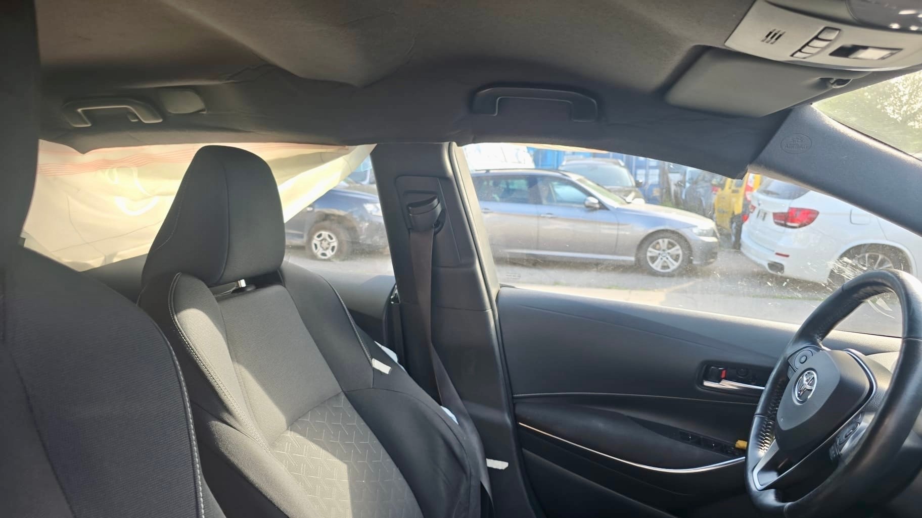 TOYOTA Corolla Touring Sports 1.8 HSD Comfort e-CVT-image-12