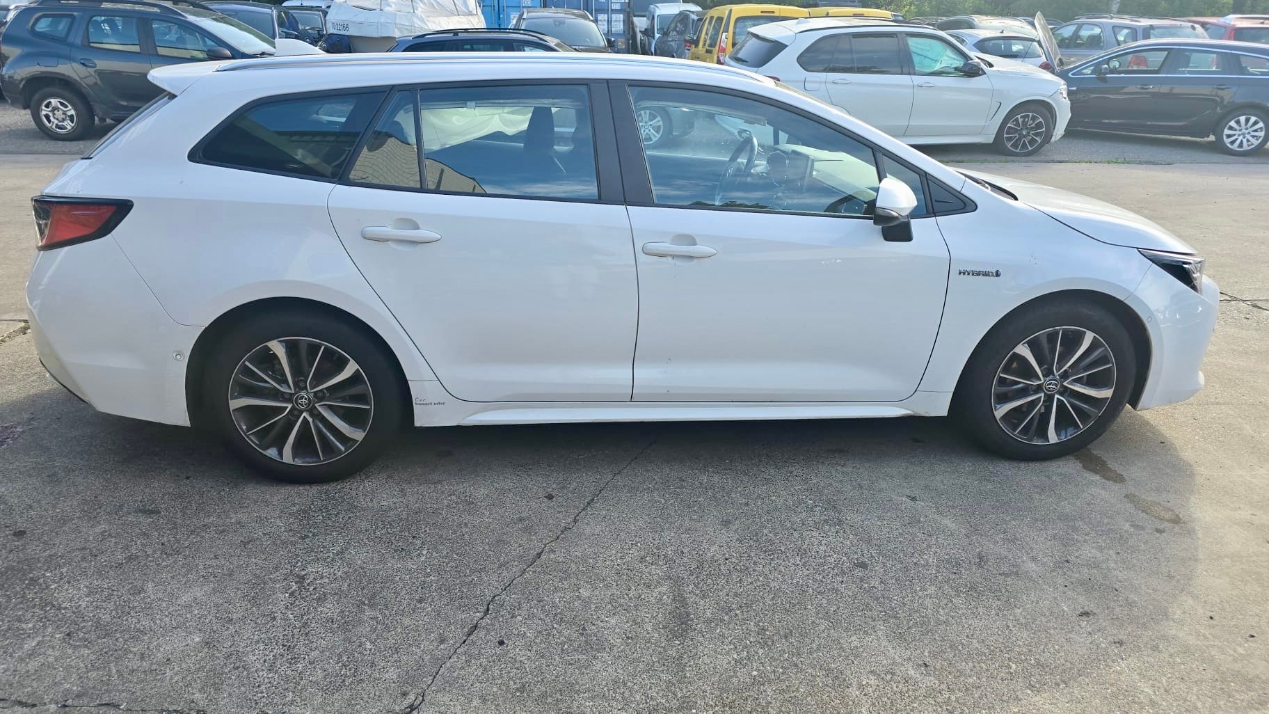 TOYOTA Corolla Touring Sports 1.8 HSD Comfort e-CVT-image-2