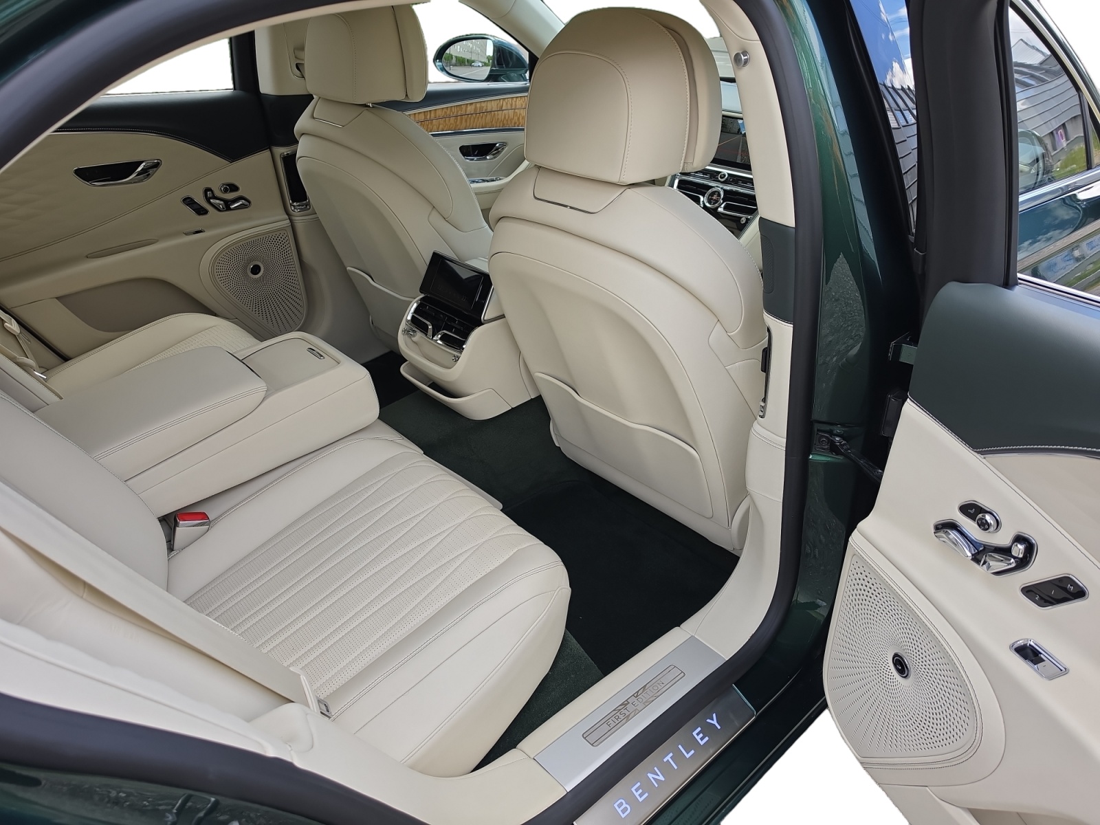BENTLEY Flying Spur 6.0 W12 First Edition-image-16