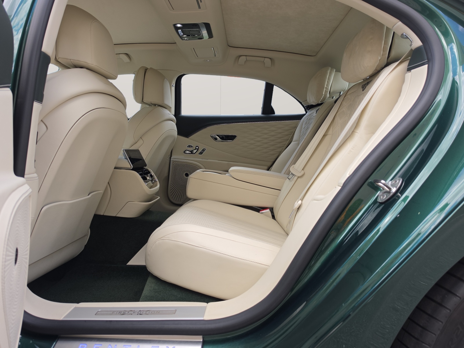 BENTLEY Flying Spur 6.0 W12 First Edition-image-13